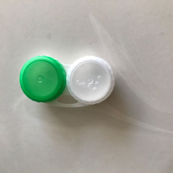 🐌5 Items for $15🐌 Bausch & Lomb Eye Contact Case - Picture 2 of 2